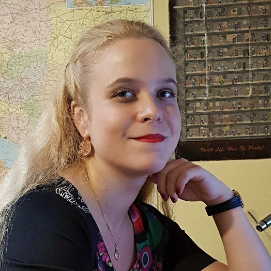Mgr. et BcA. Lenka Bartošová - Překladatel a tlumočník - Opava